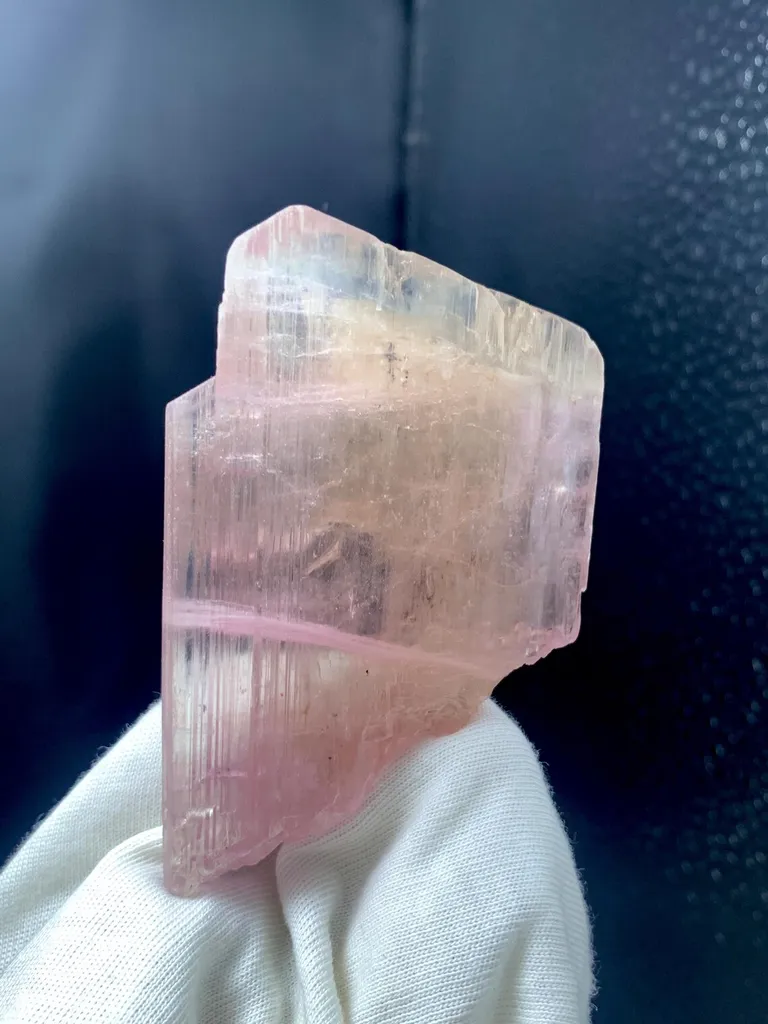 Natural V Shape Twinned Terminated Pink Kunzite Crystal From Nuristan Afghanistan - 95.45 Grams - image 3