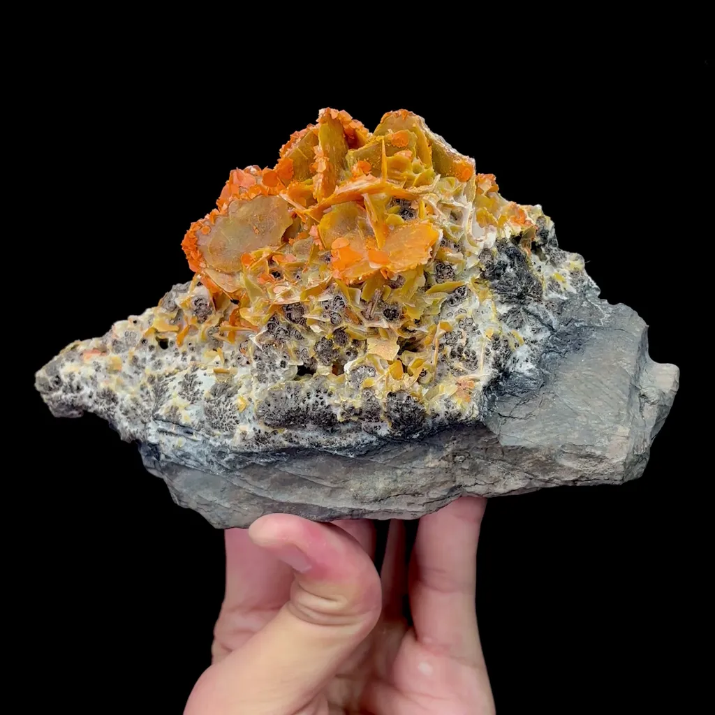 Natural Vanadinite Mineral Specimen,High Quality Specimen,XINJIANG,CHINA(160*57*90mm) - image 4