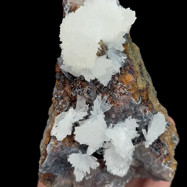 Natural White Aragonite, Mineral Specimen:Yunnan,China (75*120*40MM) - image 3