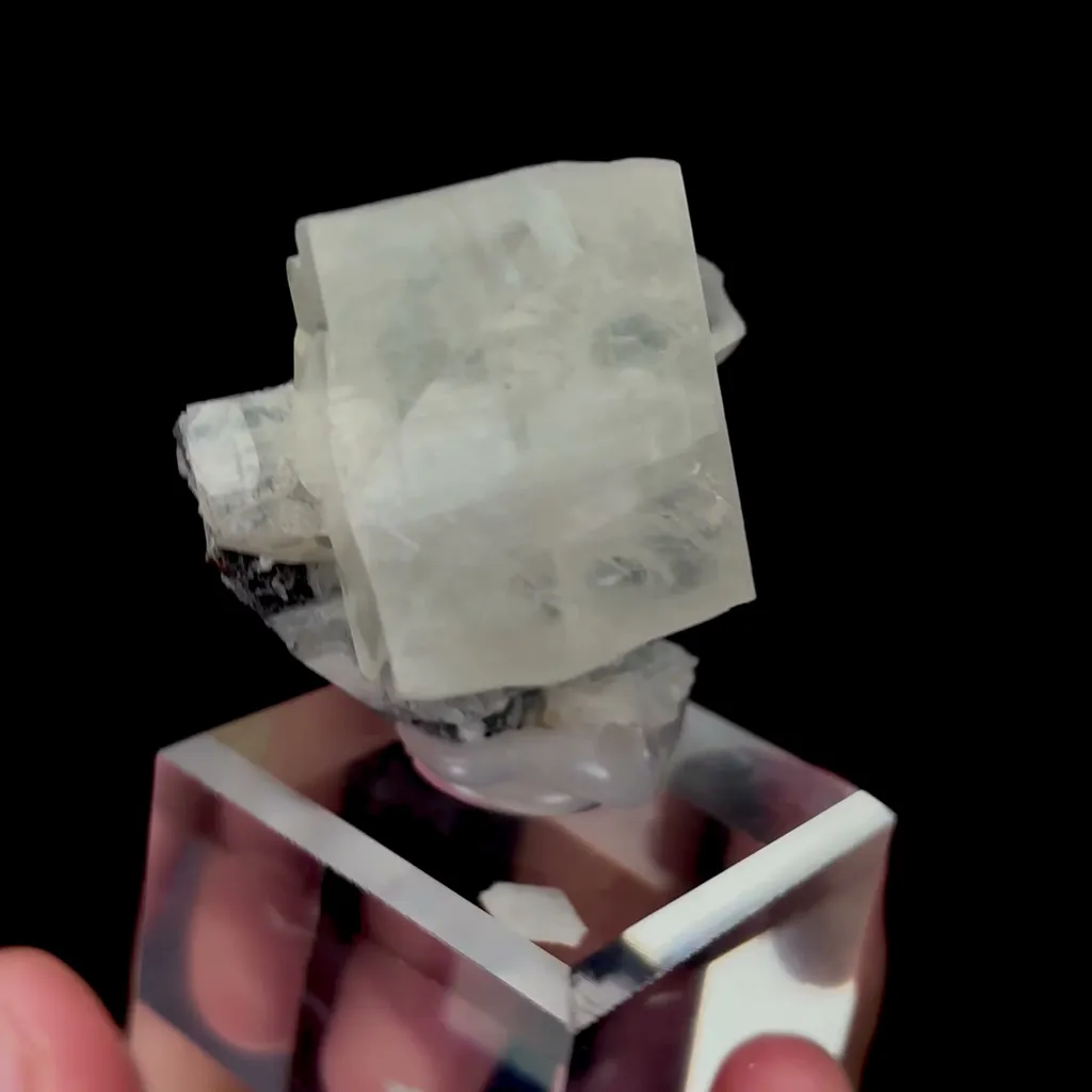 Natural White Calcite Mineral Specimen,High Quality Specimen,FUJIAN,CHINA(40*35*45mm) - image 3