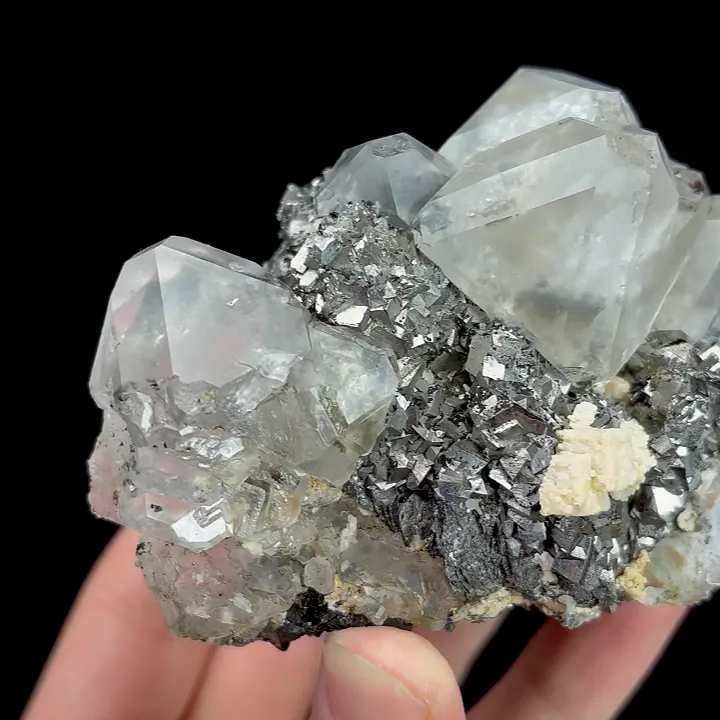 Natural White Transparent Octahedral Fluorite, Mineral Specimen: Inner Mongolia,China (100*65*70MM) - image 2