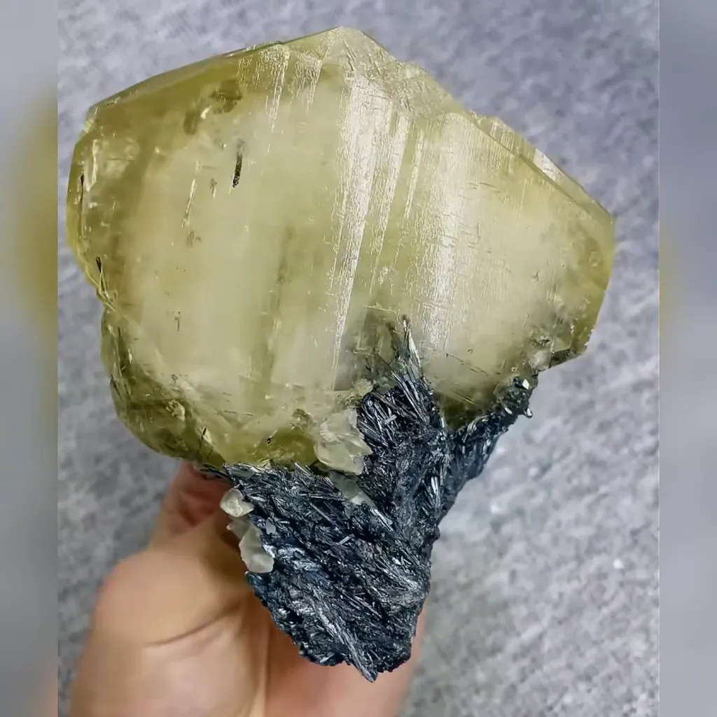 Natural Yellow Calcite and Stibnite Symbiosis comes from Fujian,China 100*105*100MM - image 4