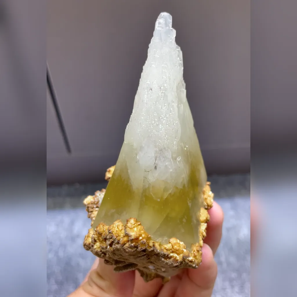 Natural Yellow Calcite comes from Daye,Hubei 60*55*110MM - image 2