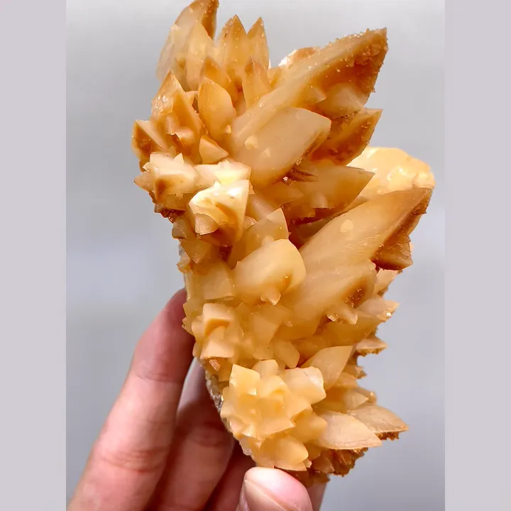 Natural Yellow Calcite, Mineral Specimen:Wenshan,Yunnan (80*125*60MM) - image 4