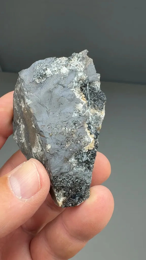 Neotocite with Manganite - image 2