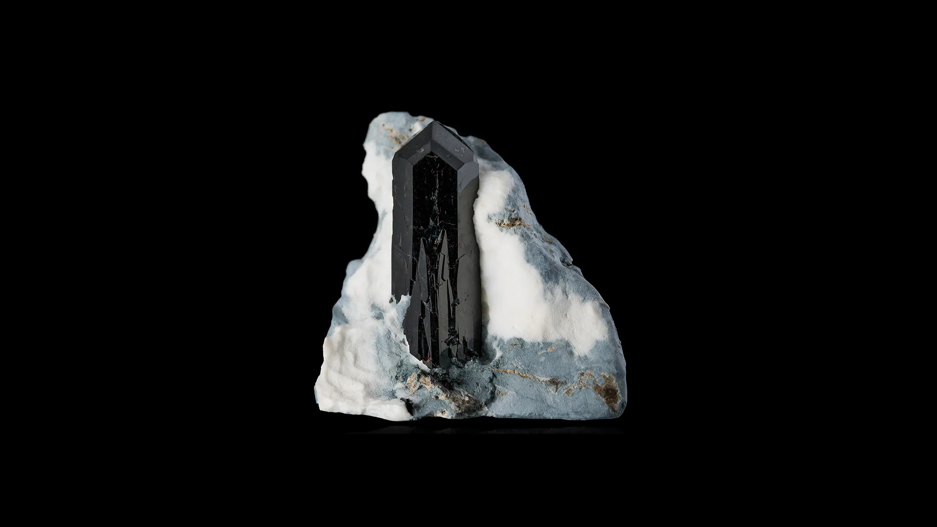 Neptunite - image 1