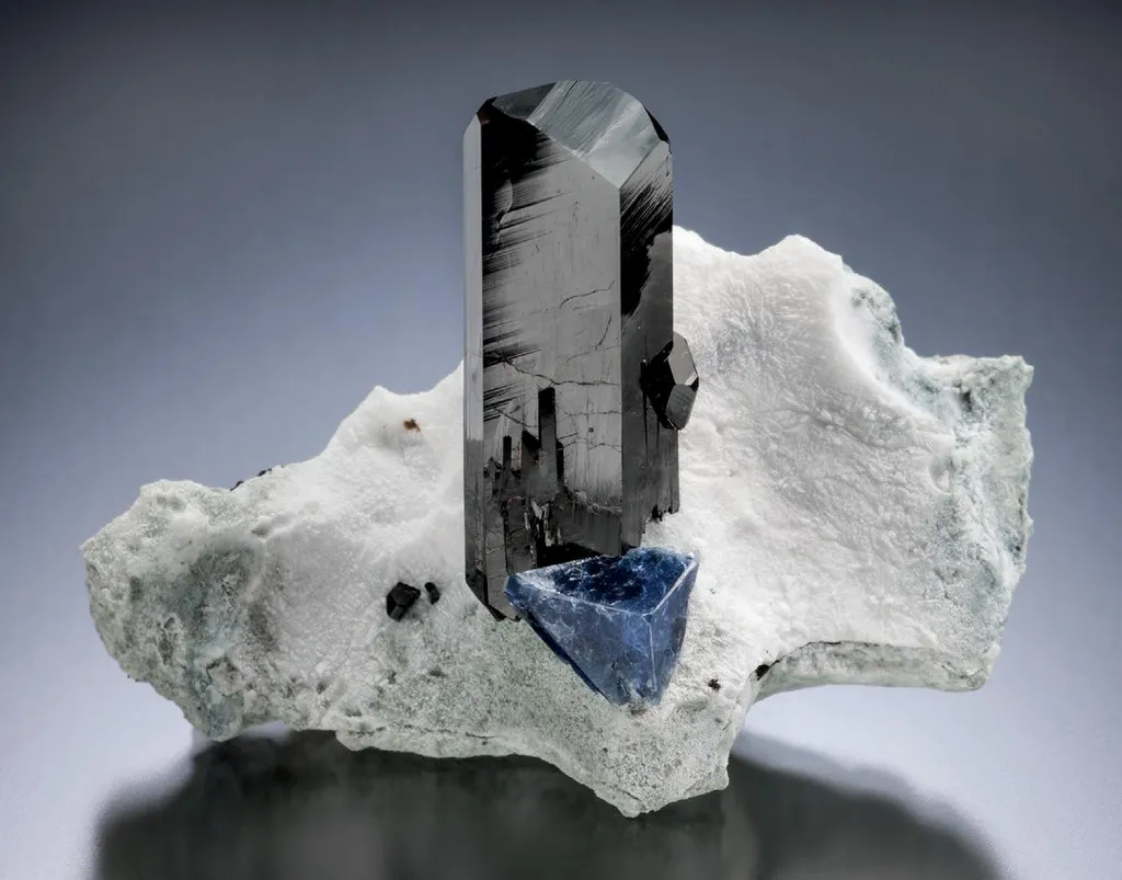 Neptunite, Benitoite image