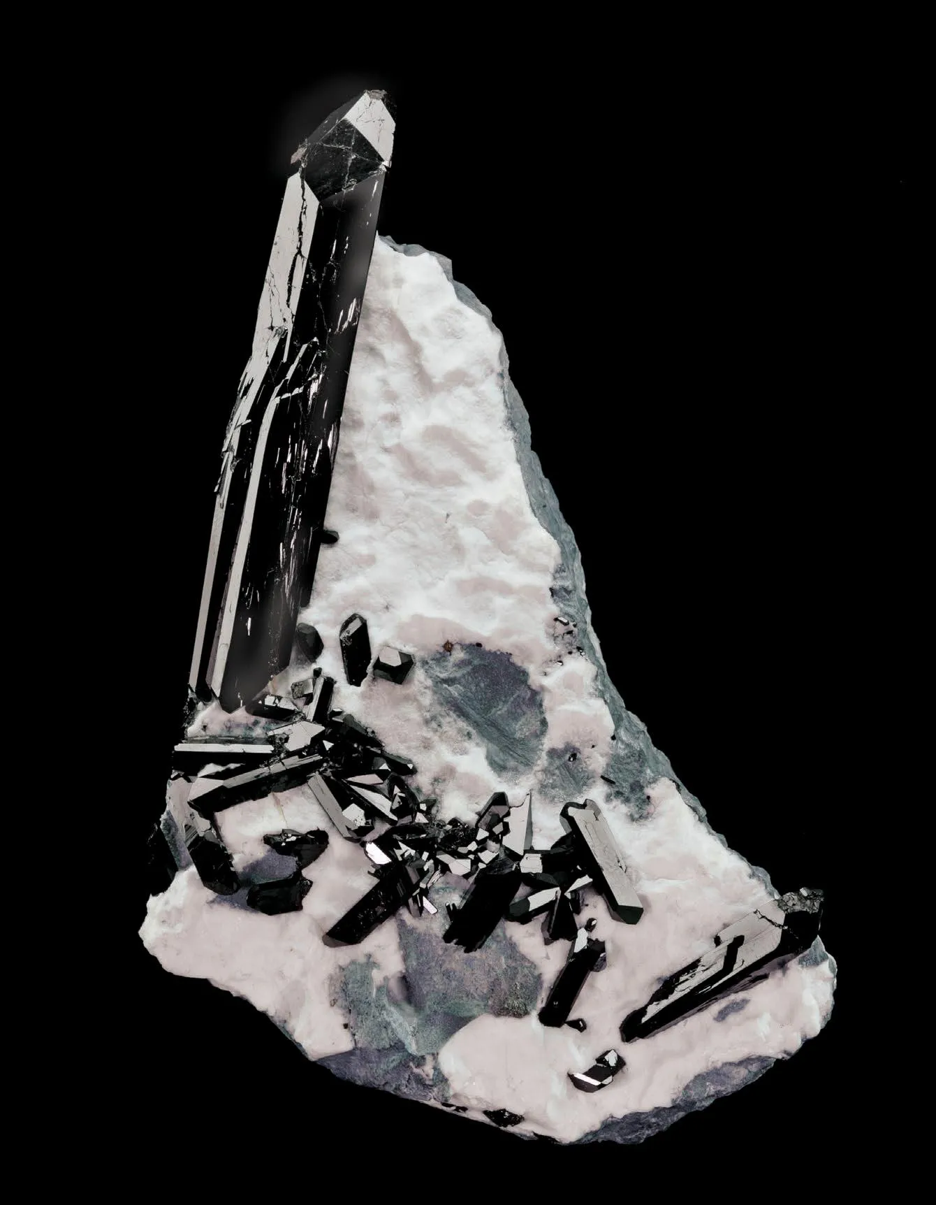 Neptunite, Natrolite - image 1