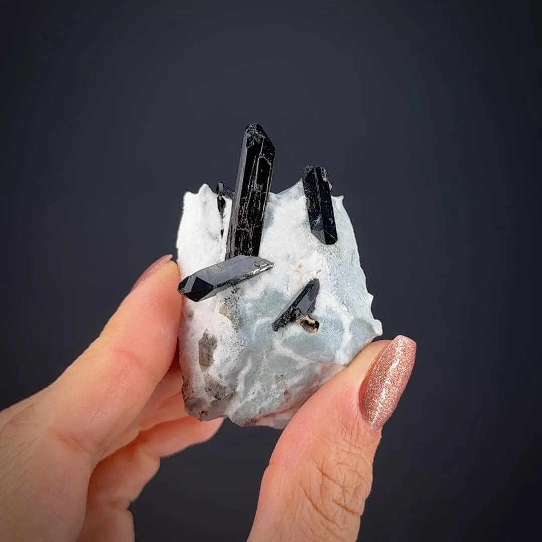 Neptunite on Natrolite - image 2