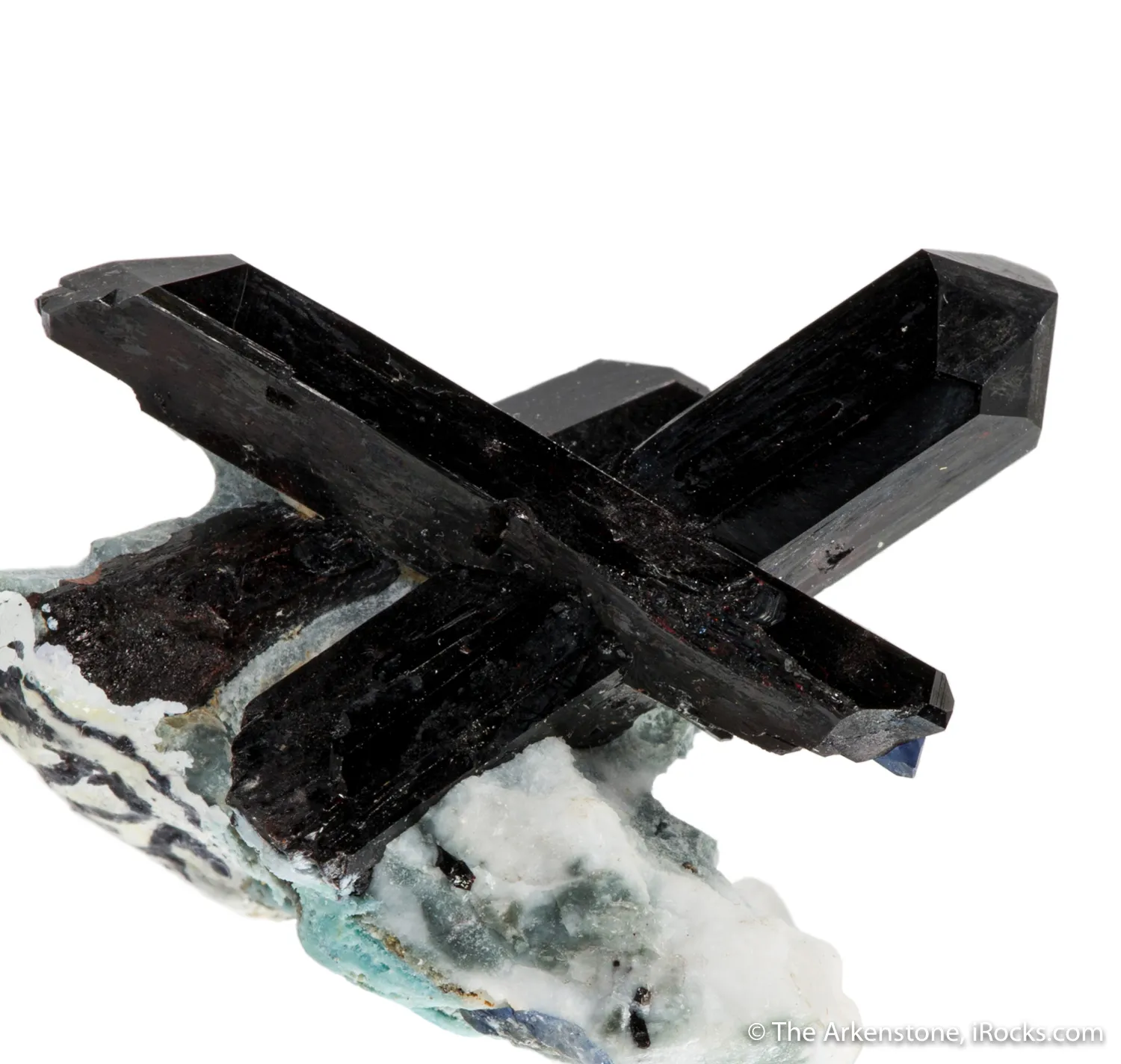 Neptunite on Natrolite with Benitoite - image 6