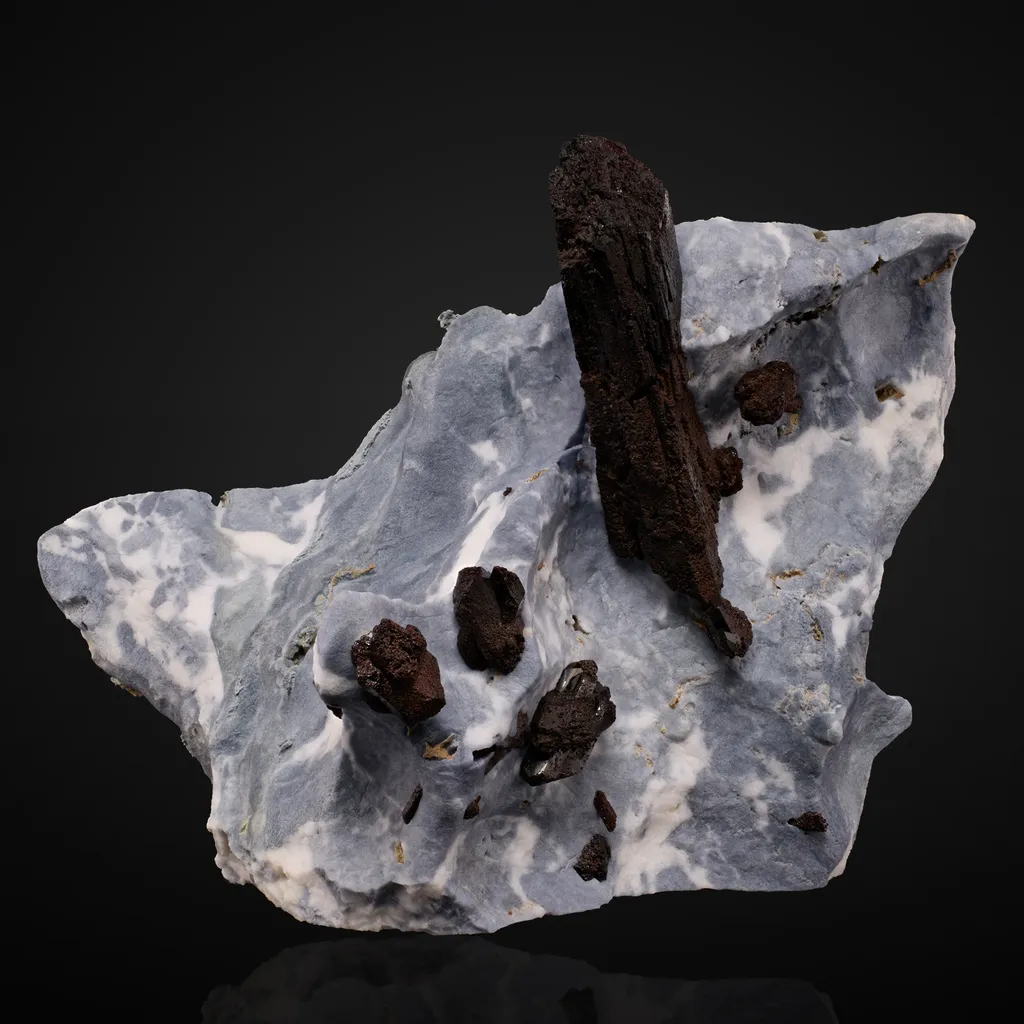 Neptunite (Twin) image