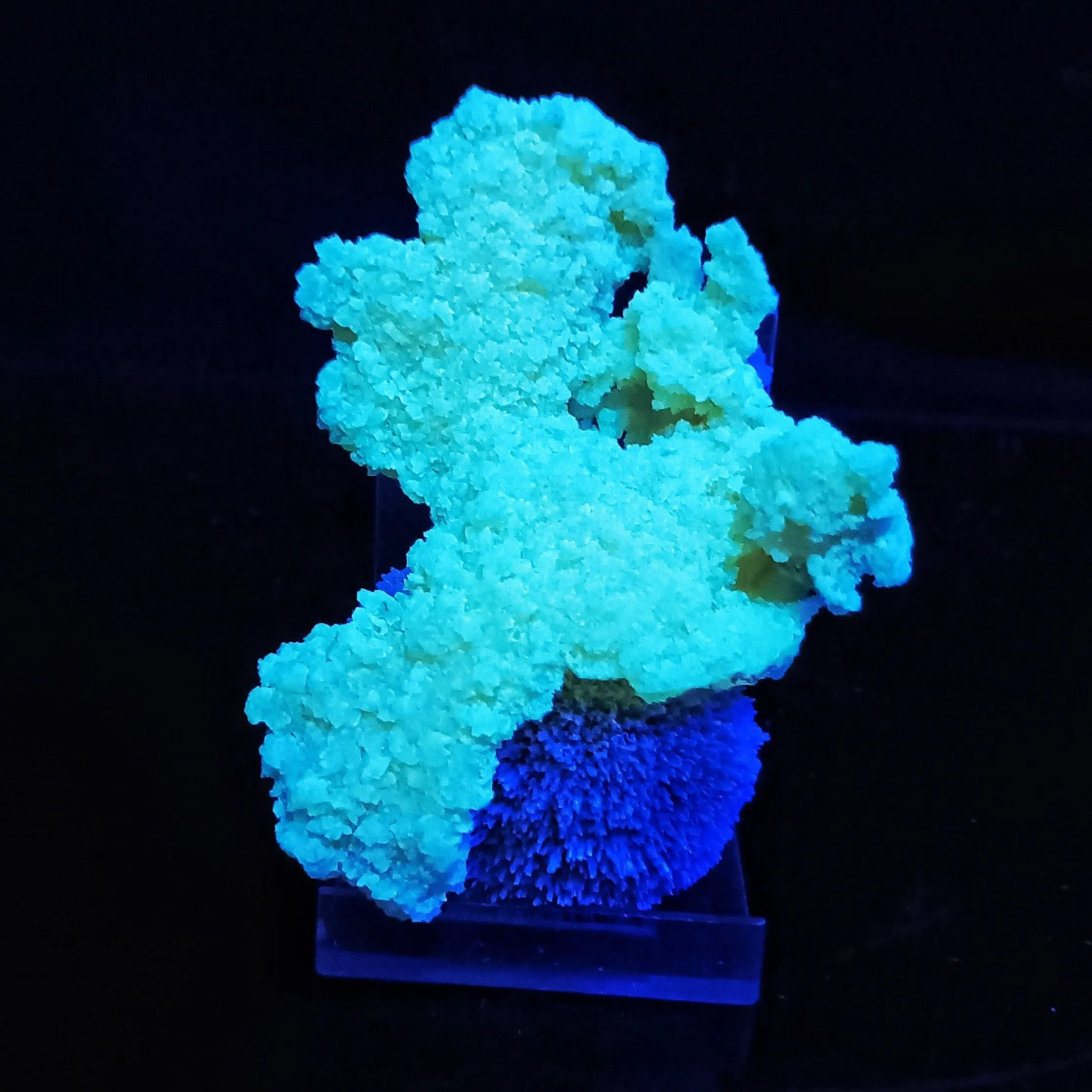 New Find Calcite Layer on Mordenite Natural Mineral Specimen - image 7