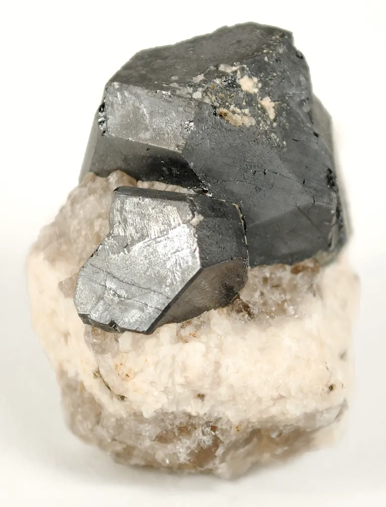 Niobium-Rich Rutile - image 2