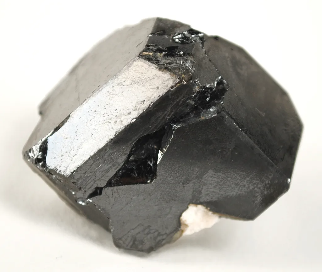 Niobium-Rich Rutile image