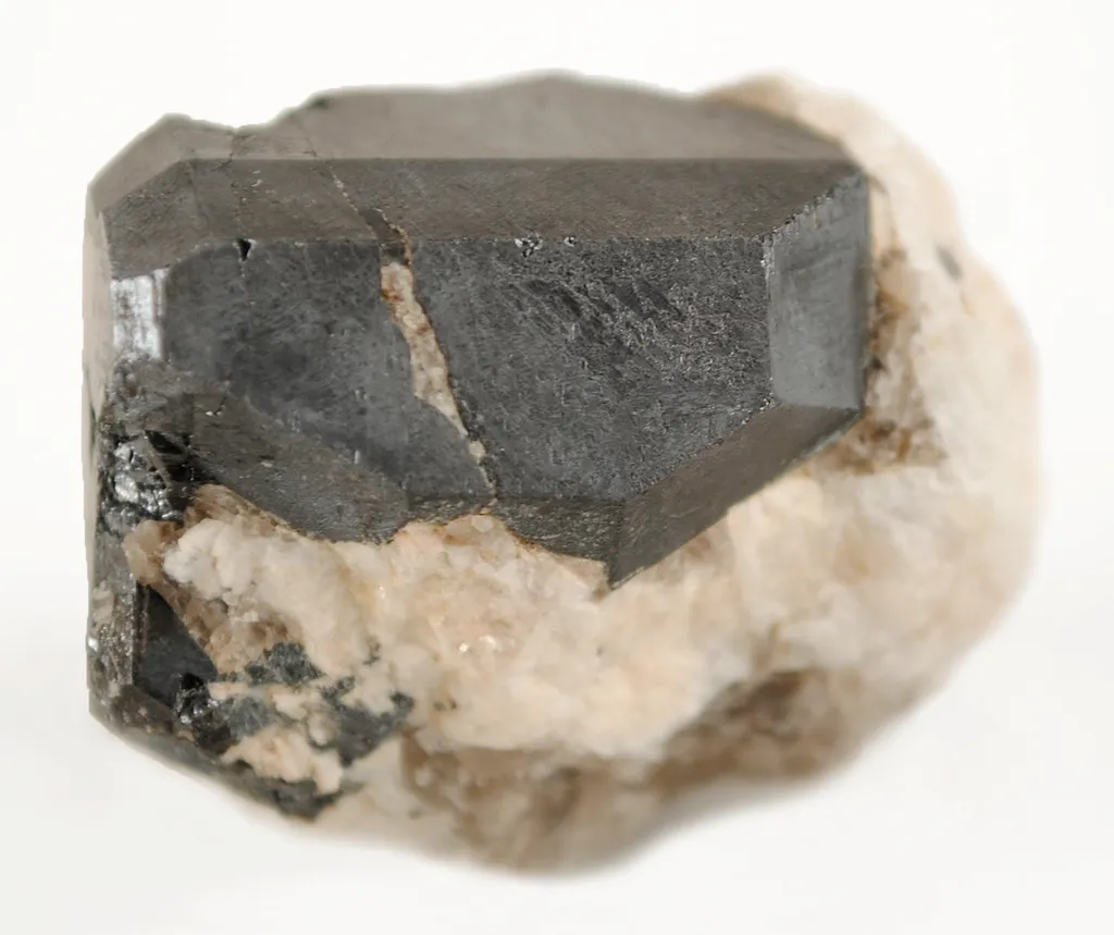Niobium-Rich Rutile - image 4