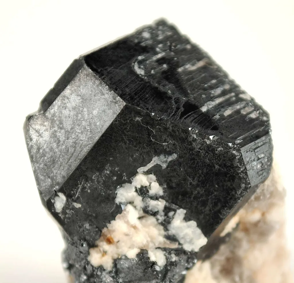 Niobium-Rich Rutile - image 2