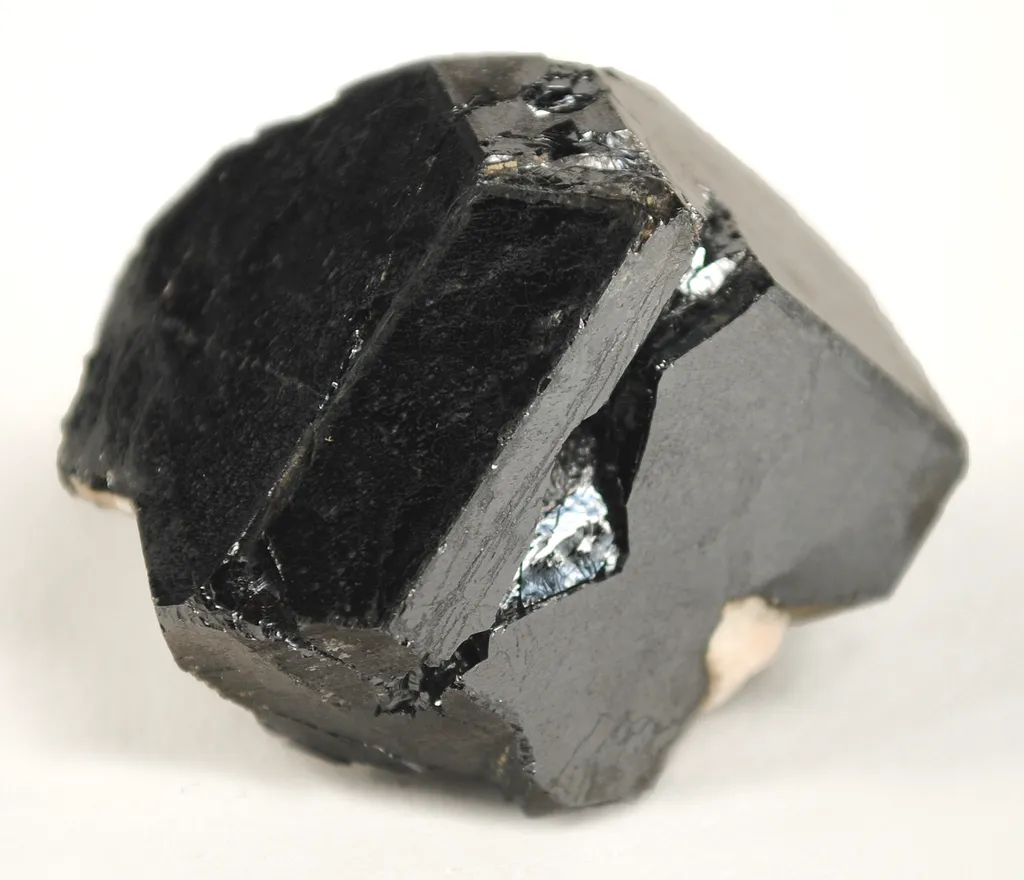 Niobium-Rich Rutile - image 2