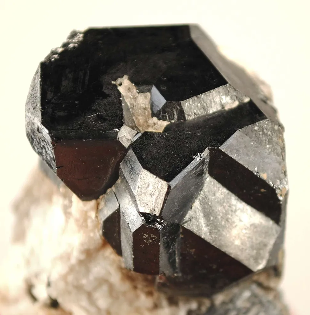 Niobium-Rich Rutile - image 4