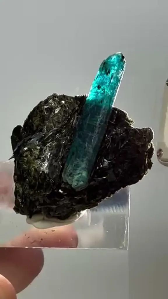 Ocean Kyanite, a vibrant teal-colored variety of Kyanite, is exclusively… image