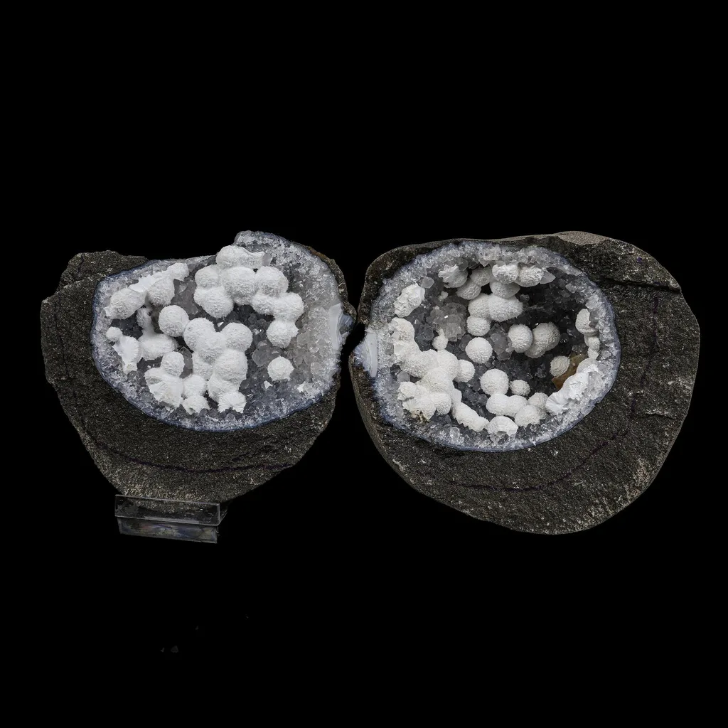 Okenite from Chhatrapati Sambhajinagar, Maharashtra, India image