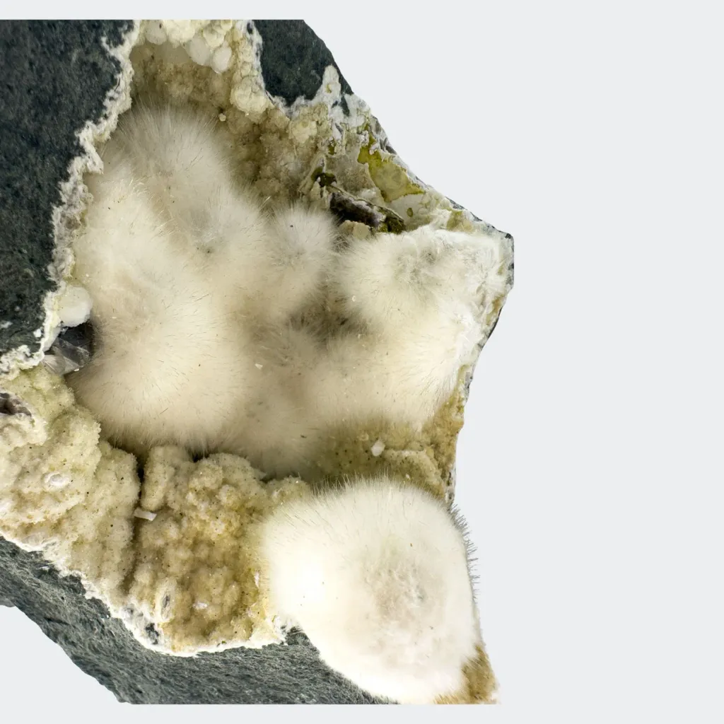Okenite from India, Maharashtra, Pune Division, Pune District - image 5