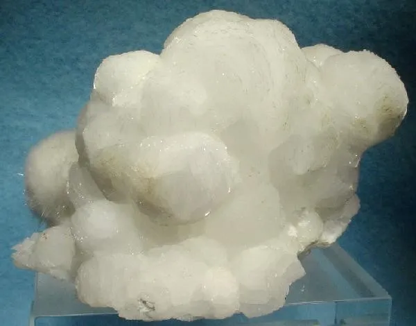 Okenite, Gyrolite, Calcite - image 3