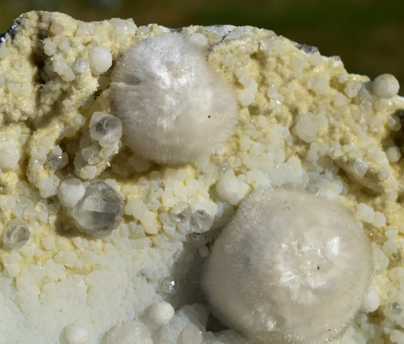 Okenite Prehnite Gyrolite 9340 grams - Malad Quarry Mumbai Maharashtra, India - image 3