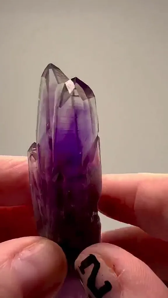 OLD-SCHOOL GUERRERO Amethyst — WITH KILLER PROVENANCE - image 4
