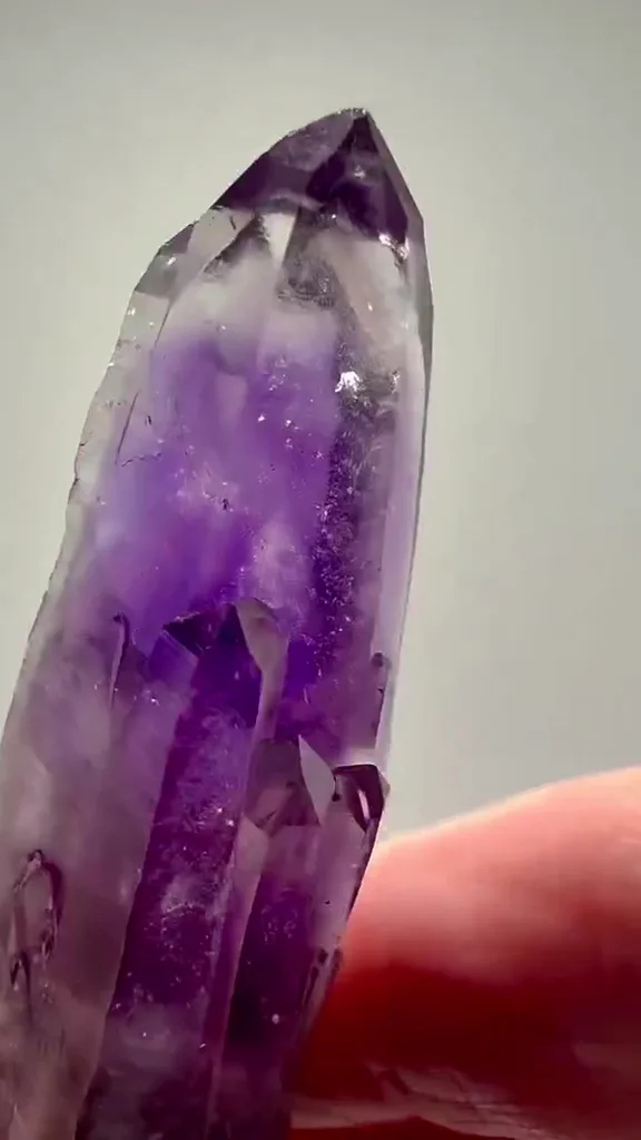 OLD-SCHOOL GUERRERO Amethyst — WITH KILLER PROVENANCE - image 2