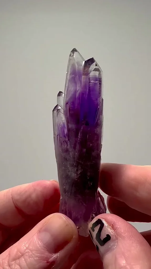 OLD-SCHOOL GUERRERO Amethyst — WITH KILLER PROVENANCE image