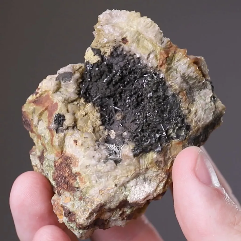 Olivenite - image 2