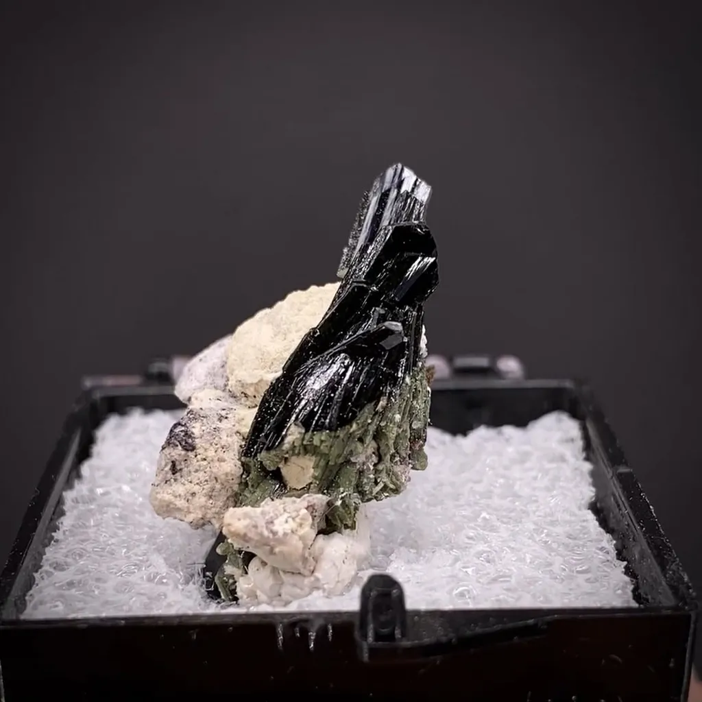 Olivenite - image 2