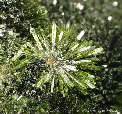 Olivenite - image 2