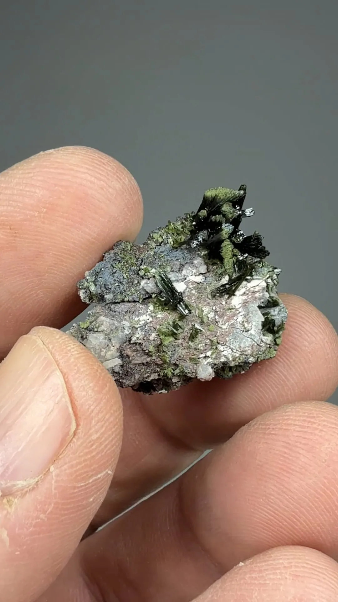 Olivenite - image 2
