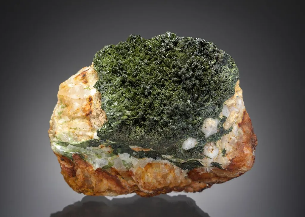 Olivenite image