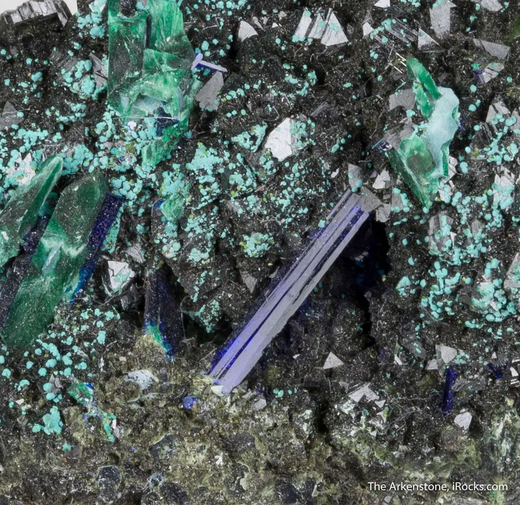 Olivenite, Azurite, Malachite image