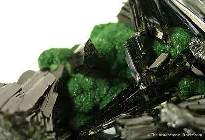 Olivenite on Duftite - image 2