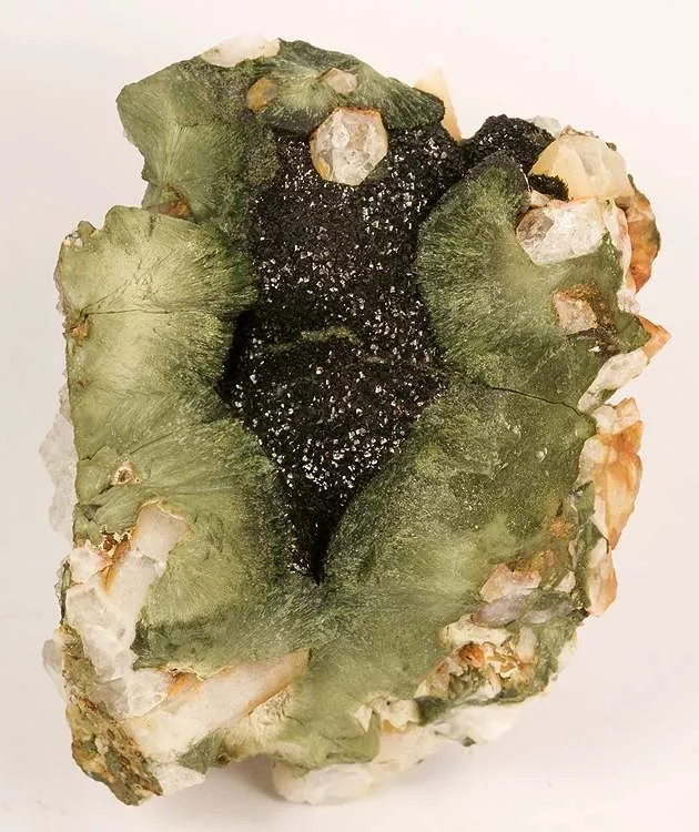Olivenite, Quartz image