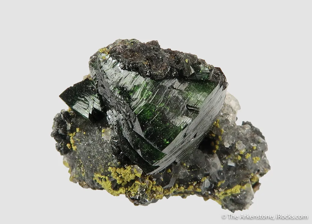 Olivenite with Beudantite, Quartz, and Lukrahnite (TL) - image 2
