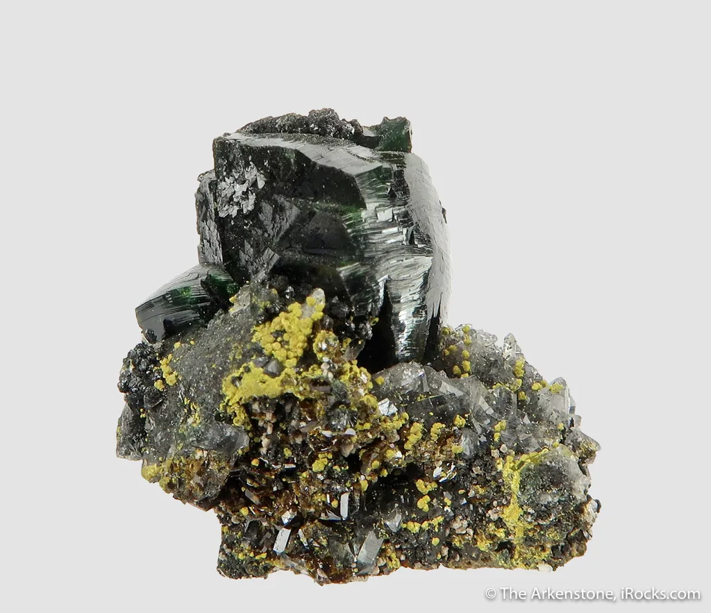 Olivenite with Beudantite, Quartz, and Lukrahnite (TL) - image 4