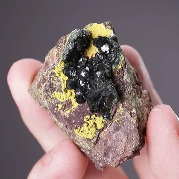 Olivenite with Gartrellite