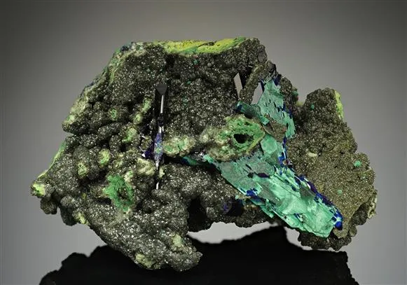 Olivenite with Gartrellite ps. after Mimetite Bayldonite and Malachite ps. after Azurite - image 1