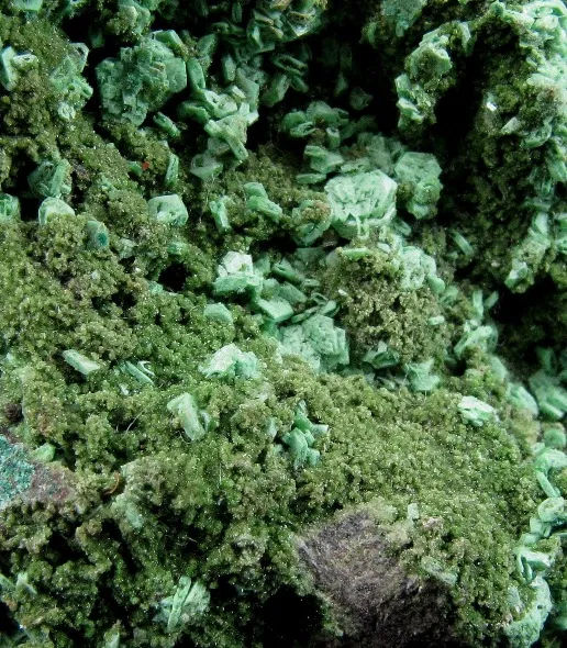 Olivenite (Zn-Rich) and Mottramite on Cuprite - image 3