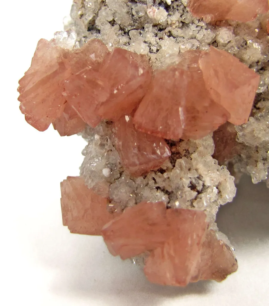 Olmiite - image 3