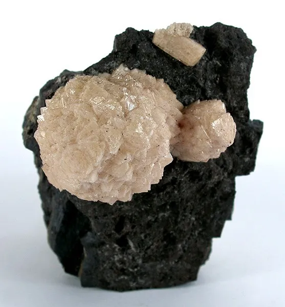 Olmiite image
