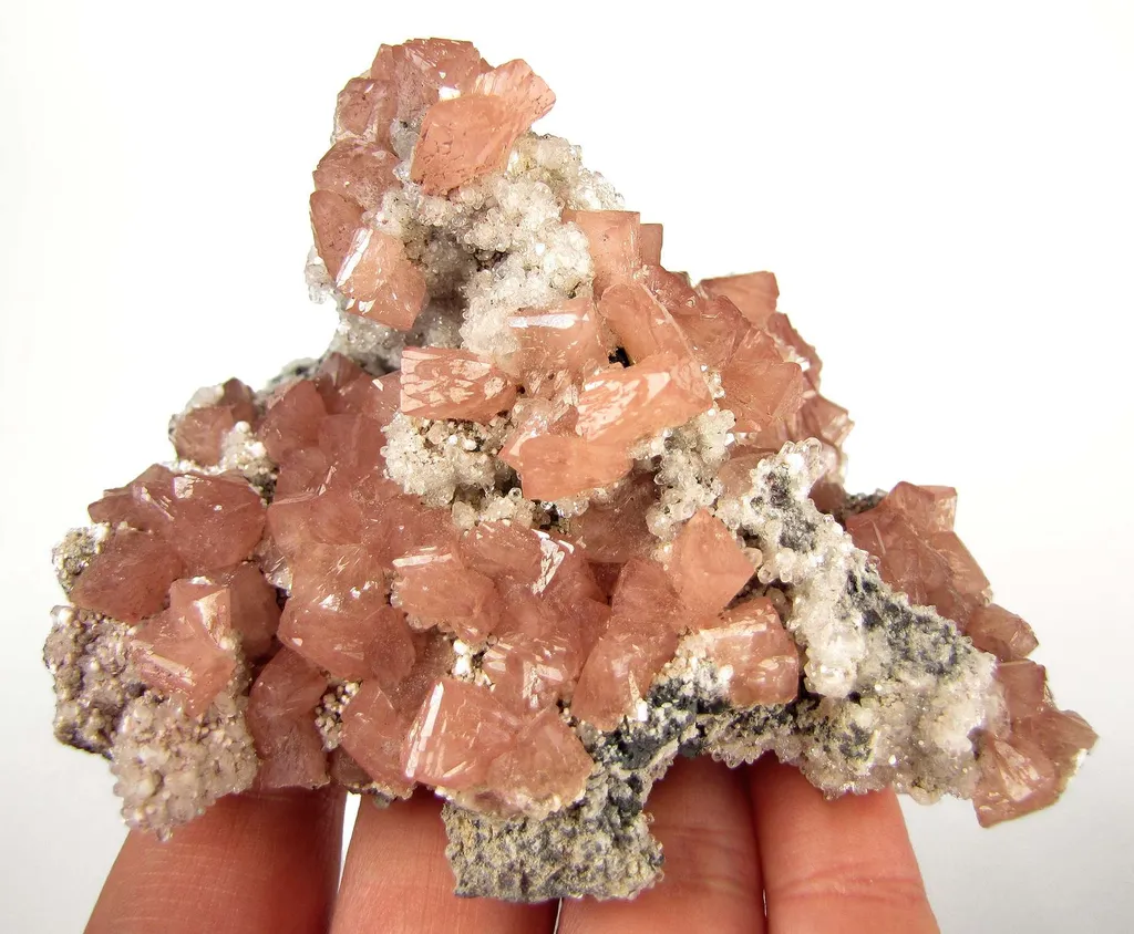 Olmiite - image 3