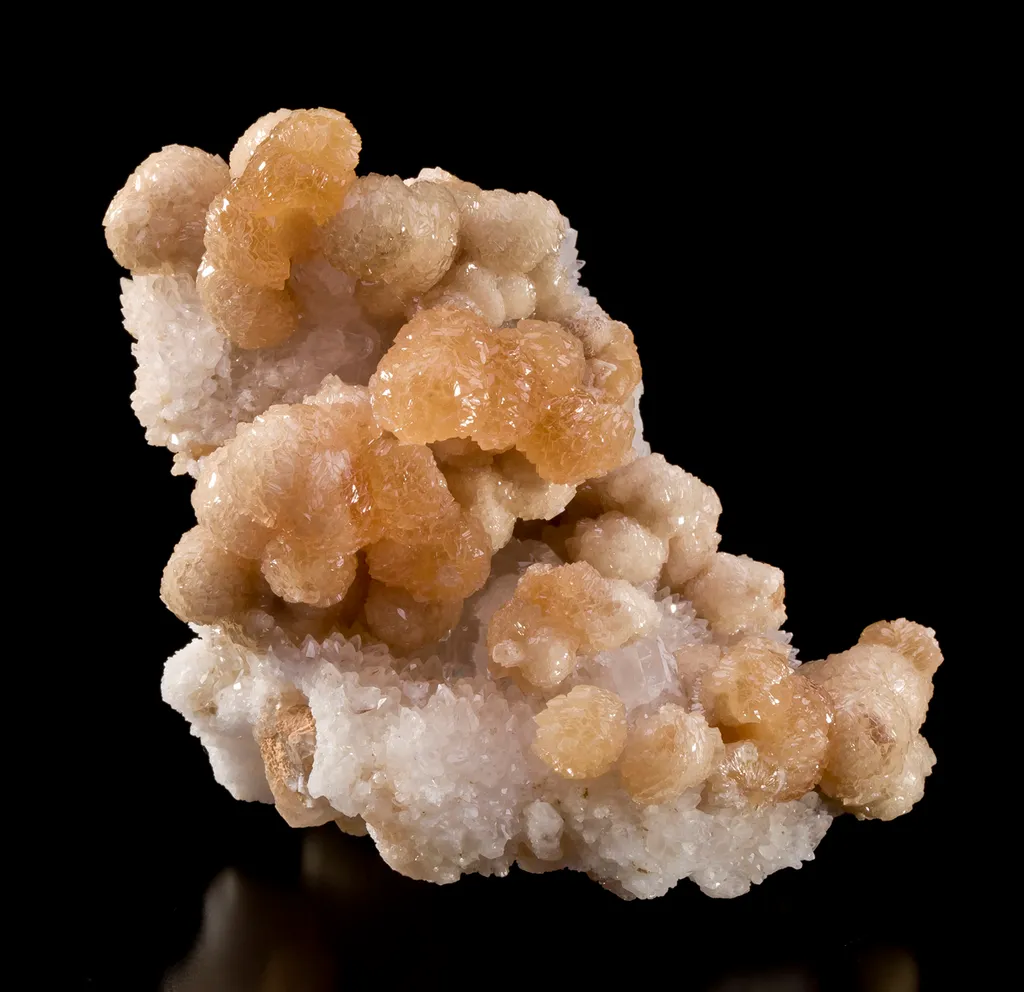 Olmiite on Calcite image