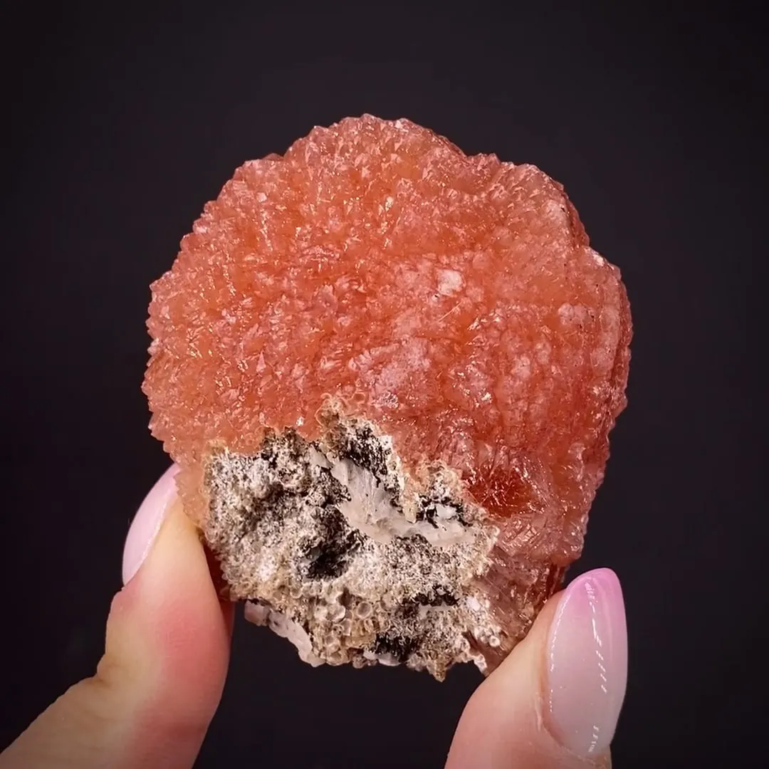 Olmiite on Xonotlite - image 2