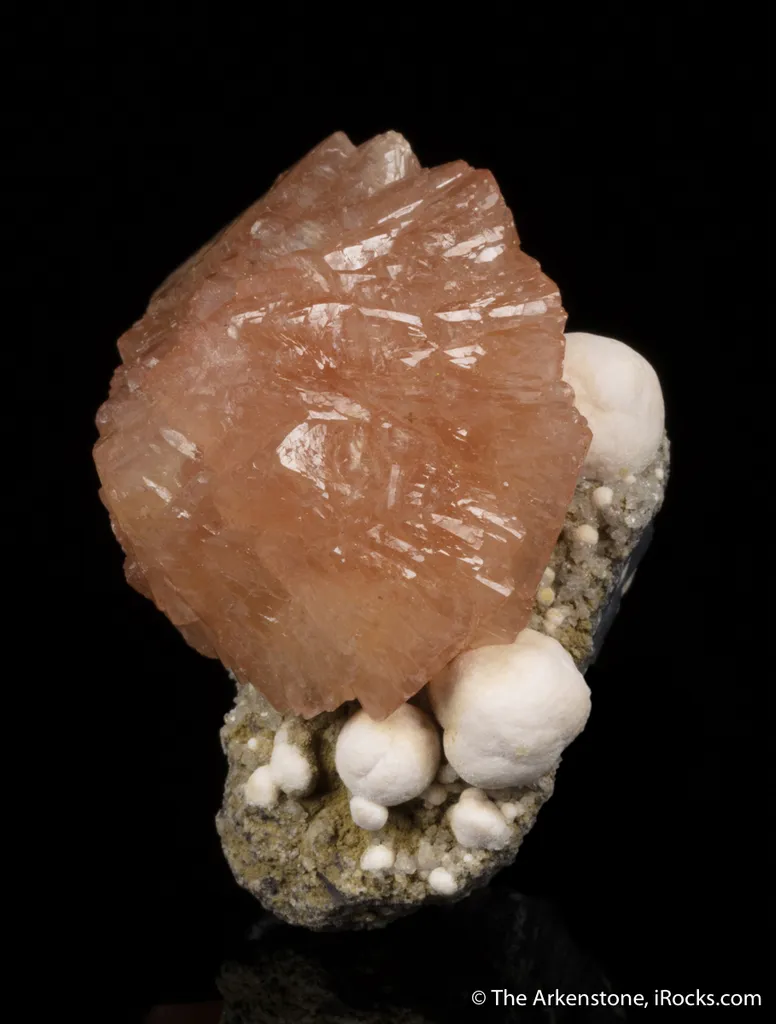 Olmiite with Oyelite - image 3