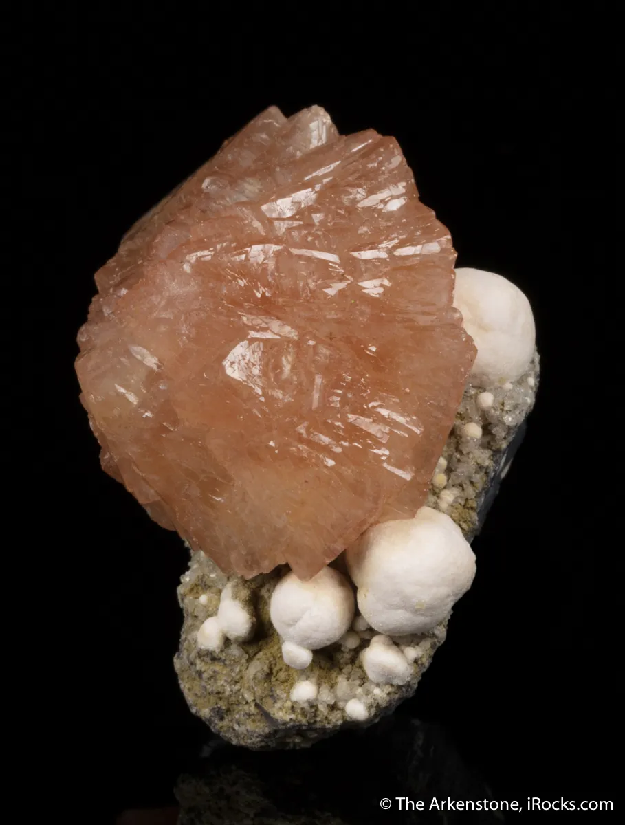 Olmiite with Oyelite - image 3